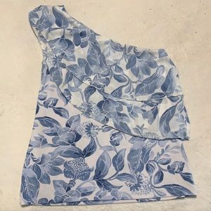 Beautiful blouse one shoulder